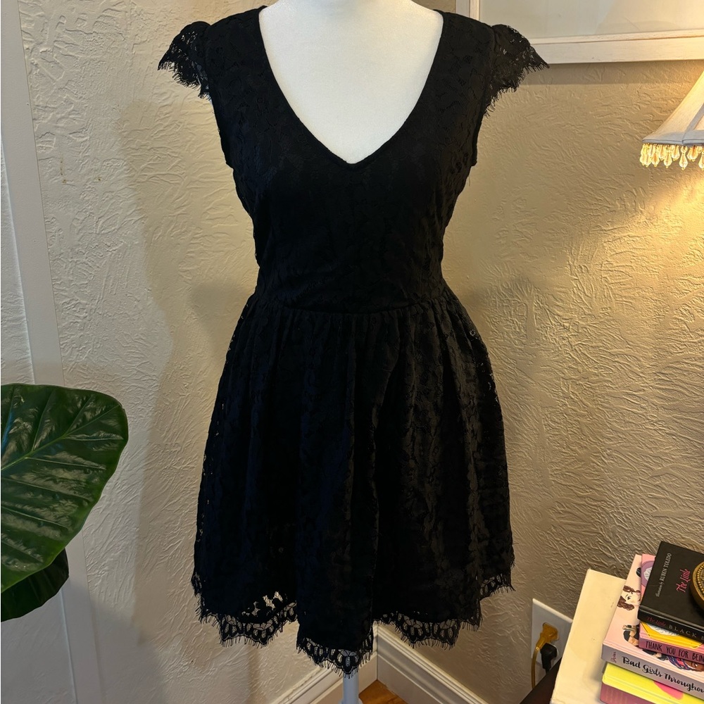 Stunning Backless Lace Dress